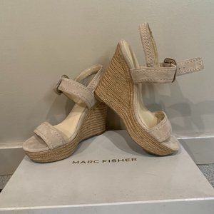 Marc Fisher HIPOEE2 Sandal, size 5.5M
